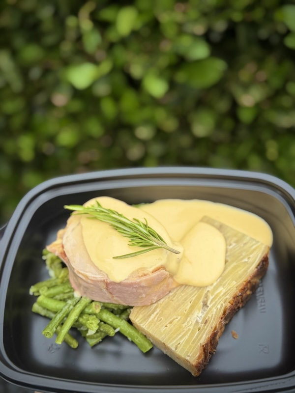 Rôti de porc orloff, sauce cheddar 